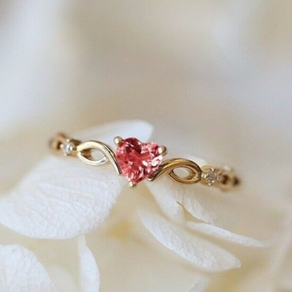 New 18K Gold Plated Love Heart Shaped Ruby Ring